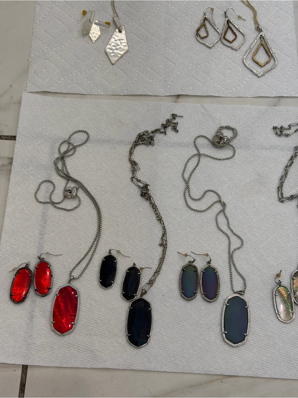 Assorted Kendra Scott Earrings & Necklace Sets - Picture 2 of 10